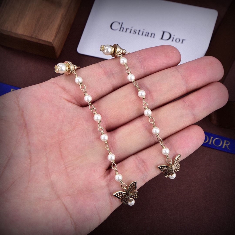 chr1st1an D10r earrings